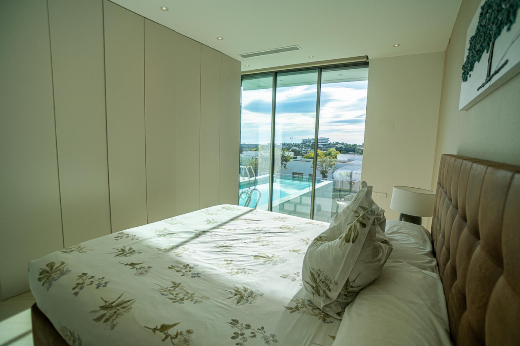 For sale - 4 Bedroom 2 Bathroom Villa in Orihuela Costa - Orihuela Costa  - Alicante