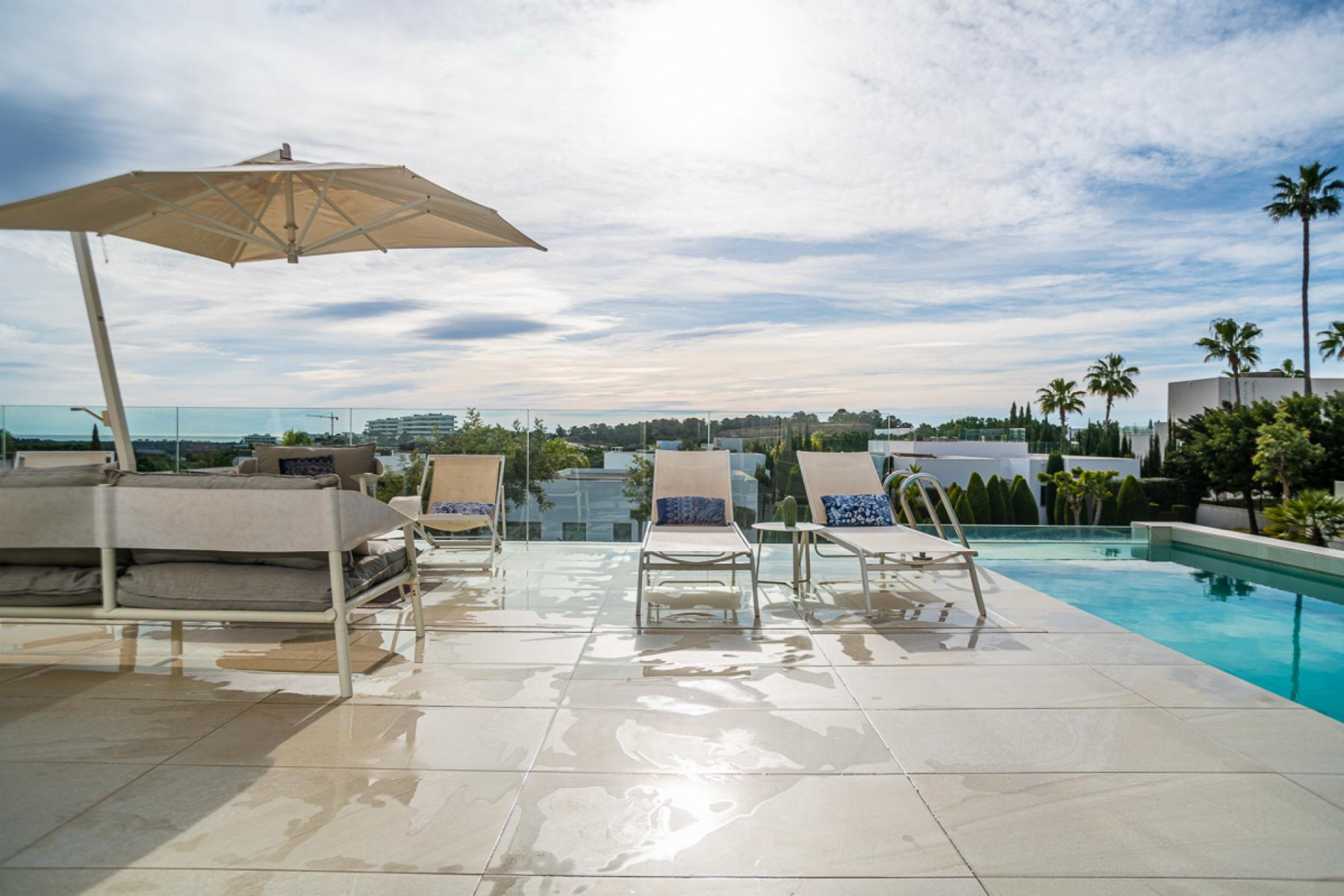 For sale - 4 Bedroom 2 Bathroom Villa in Orihuela Costa - Orihuela Costa  - Alicante