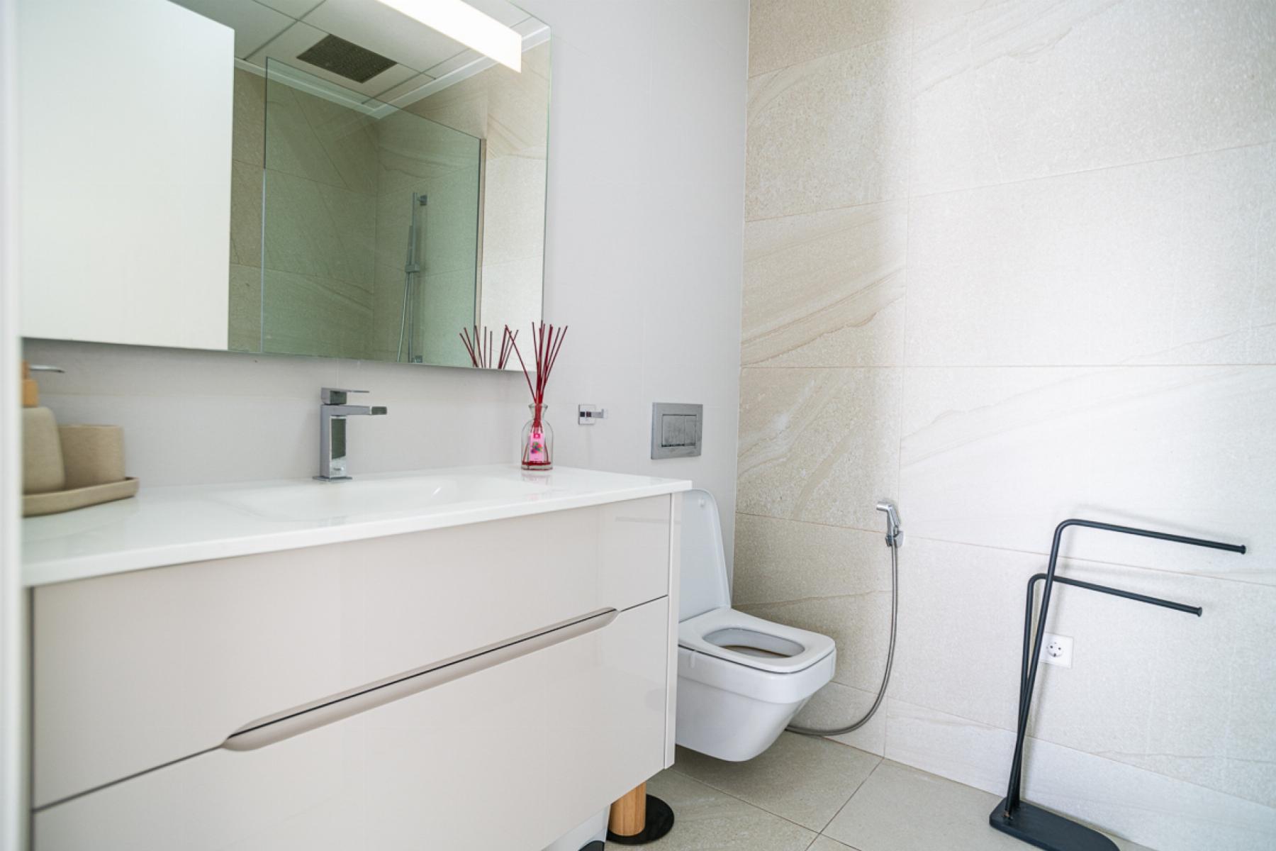 For sale - 4 Bedroom 2 Bathroom Villa in Orihuela Costa - Orihuela Costa  - Alicante