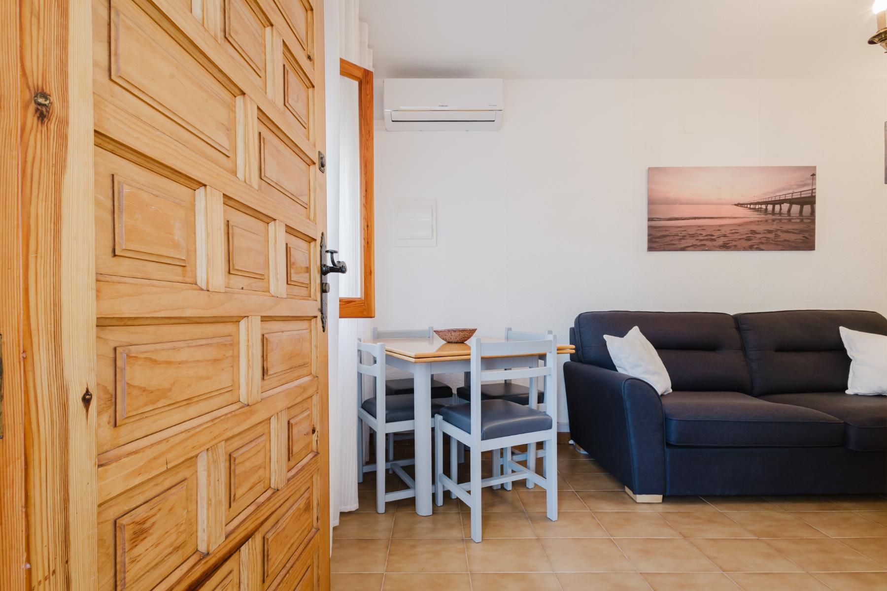 For sale - 3 Bedroom 1 Bathroom Bungalow in Torrevieja - playa de los naufragos  - Alicante