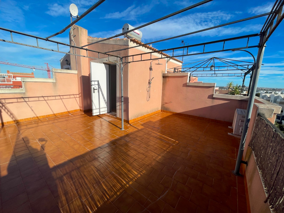 For sale - 3 Bedroom 2 Bathroom House - Townhouse in Los Montesinos - Los Montesinos Centro  - Alicante