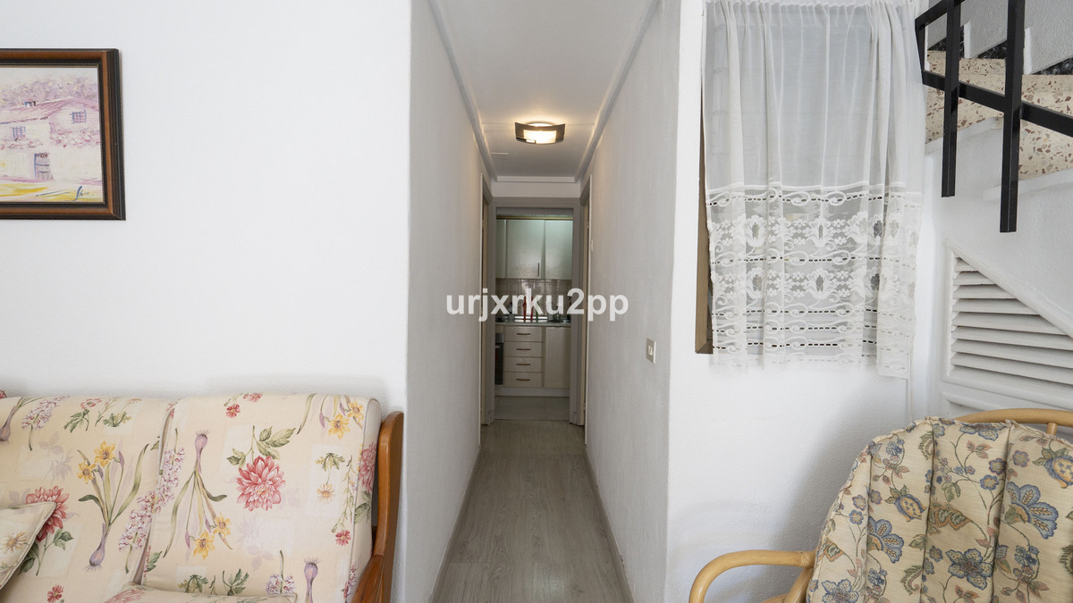 For sale - 3 Bedroom 2 Bathroom House - Townhouse in Torrevieja - Torrevieja Centro  - Alicante