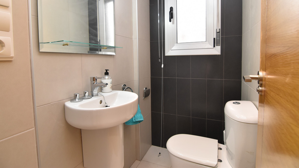 For sale - 3 Bedroom 2 Bathroom House - Townhouse in Guardamar del Segura - Guardamar del Segura Centro  - Alicante