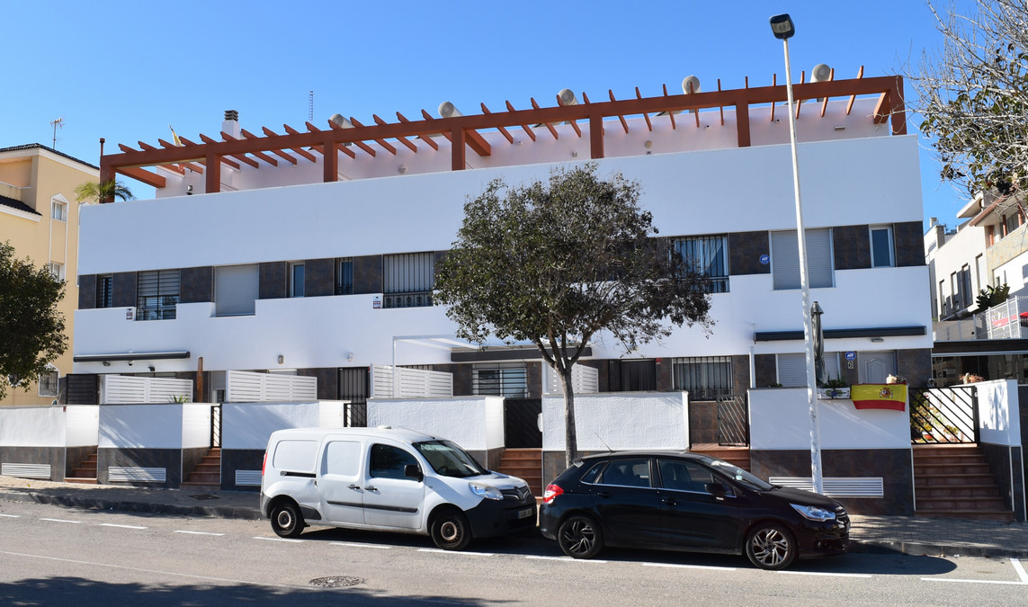 For sale - 3 Bedroom 2 Bathroom House - Townhouse in Guardamar del Segura - Guardamar del Segura Centro  - Alicante