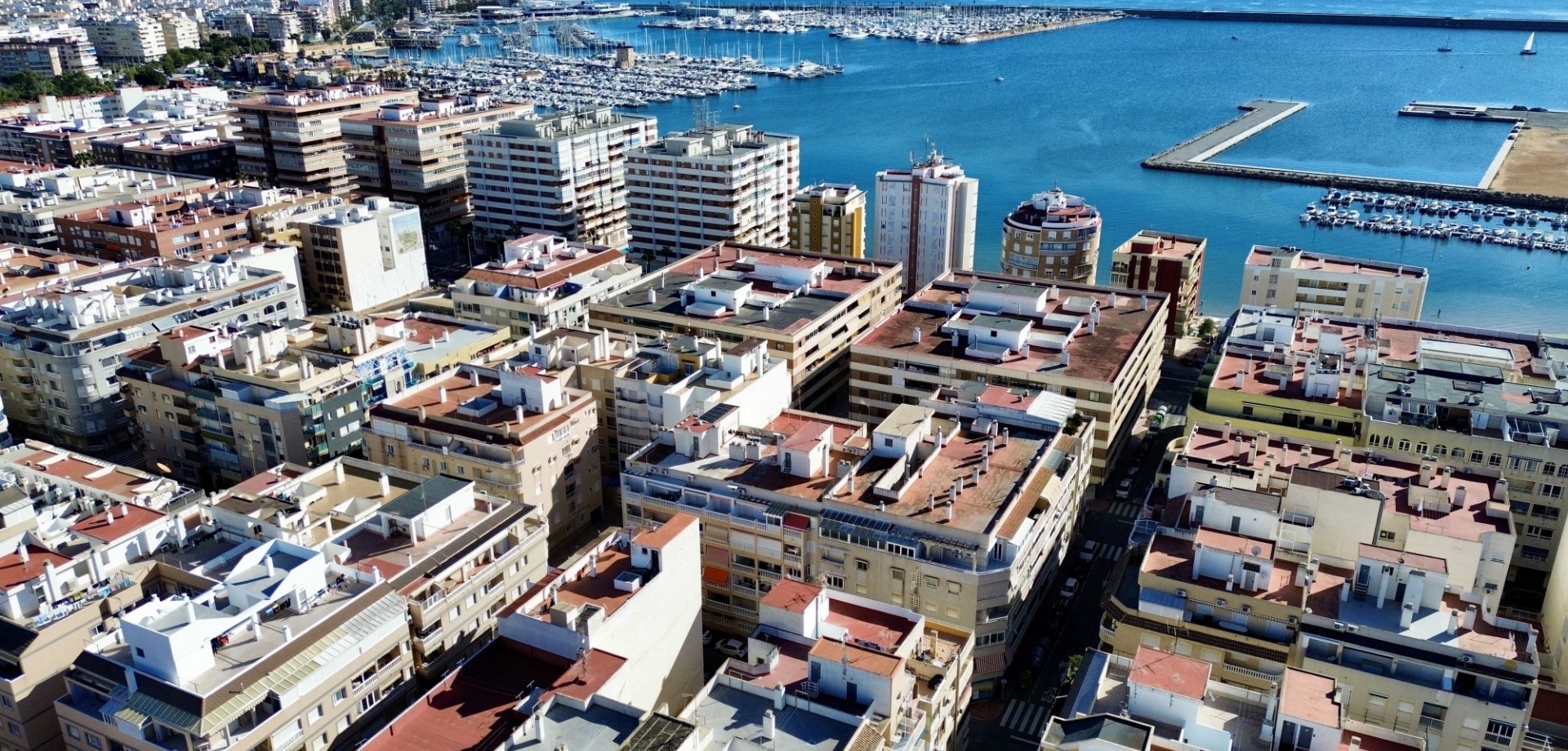 For sale - 2 Bedroom 1 Bathroom Apartment in Torrevieja - Torrevieja  - Costa Blanca (Alicante)