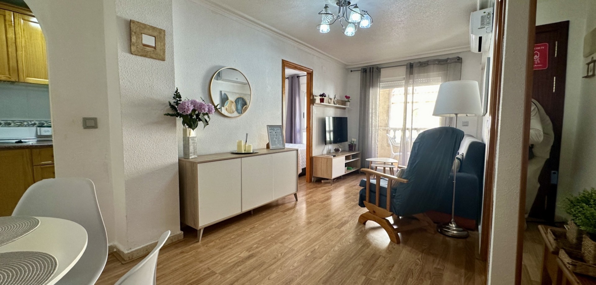 For sale - 2 Bedroom 1 Bathroom Apartment in Torrevieja - Torrevieja  - Costa Blanca (Alicante)