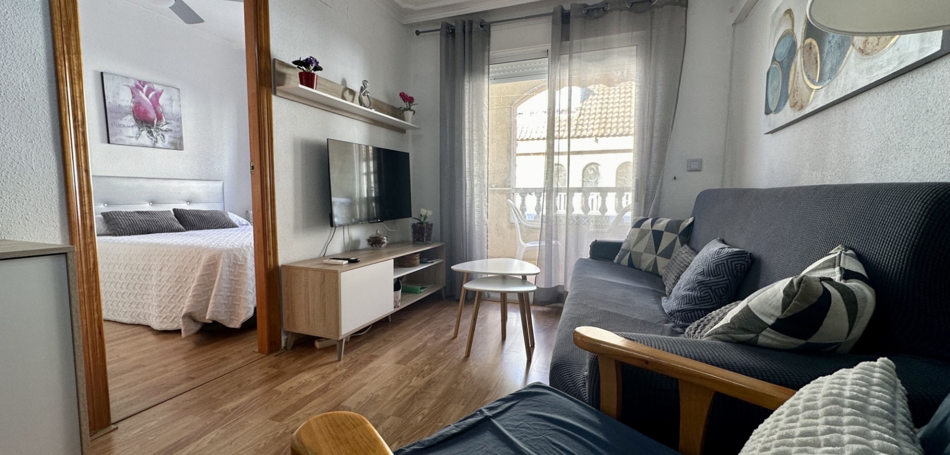 For sale - 2 Bedroom 1 Bathroom Apartment in Torrevieja - Torrevieja  - Costa Blanca (Alicante)