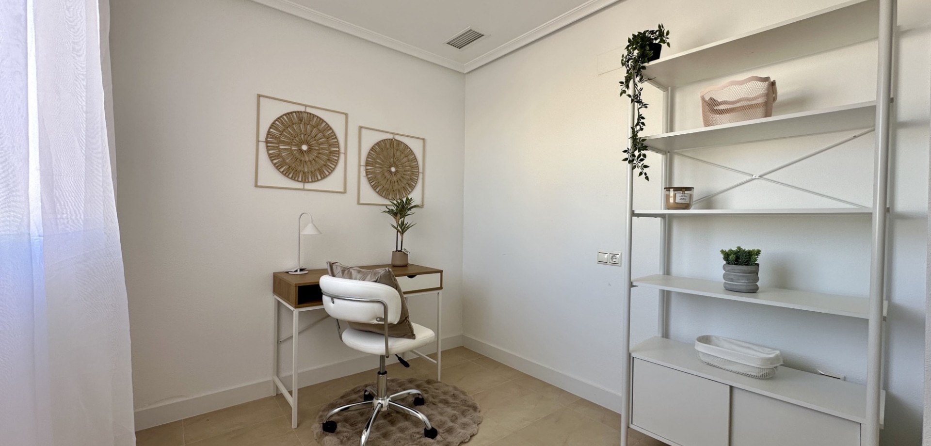 For sale - 3 Bedroom 2 Bathroom Apartment in Torrevieja - Torrevieja  - Costa Blanca (Alicante)