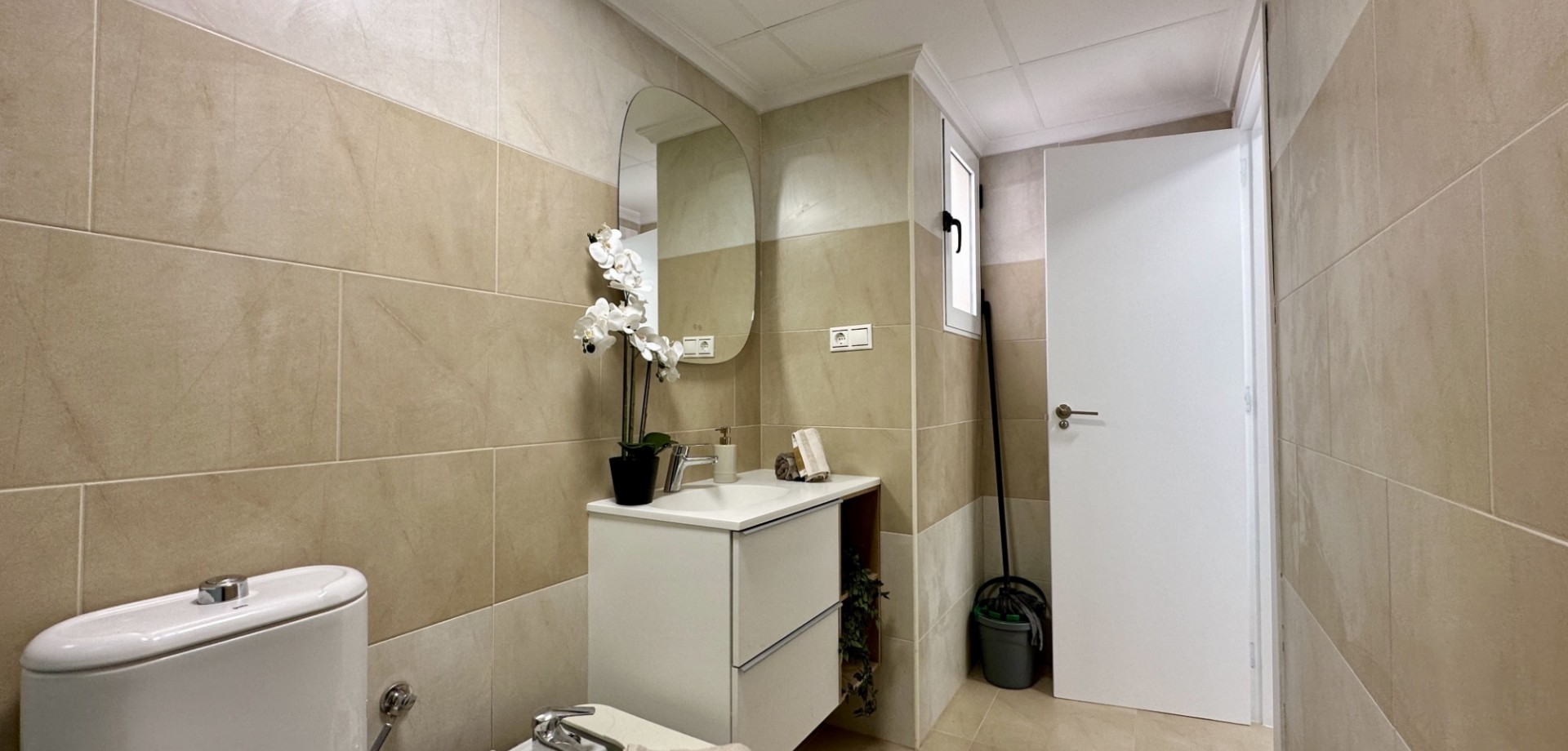 For sale - 3 Bedroom 2 Bathroom Apartment in Torrevieja - Torrevieja  - Costa Blanca (Alicante)