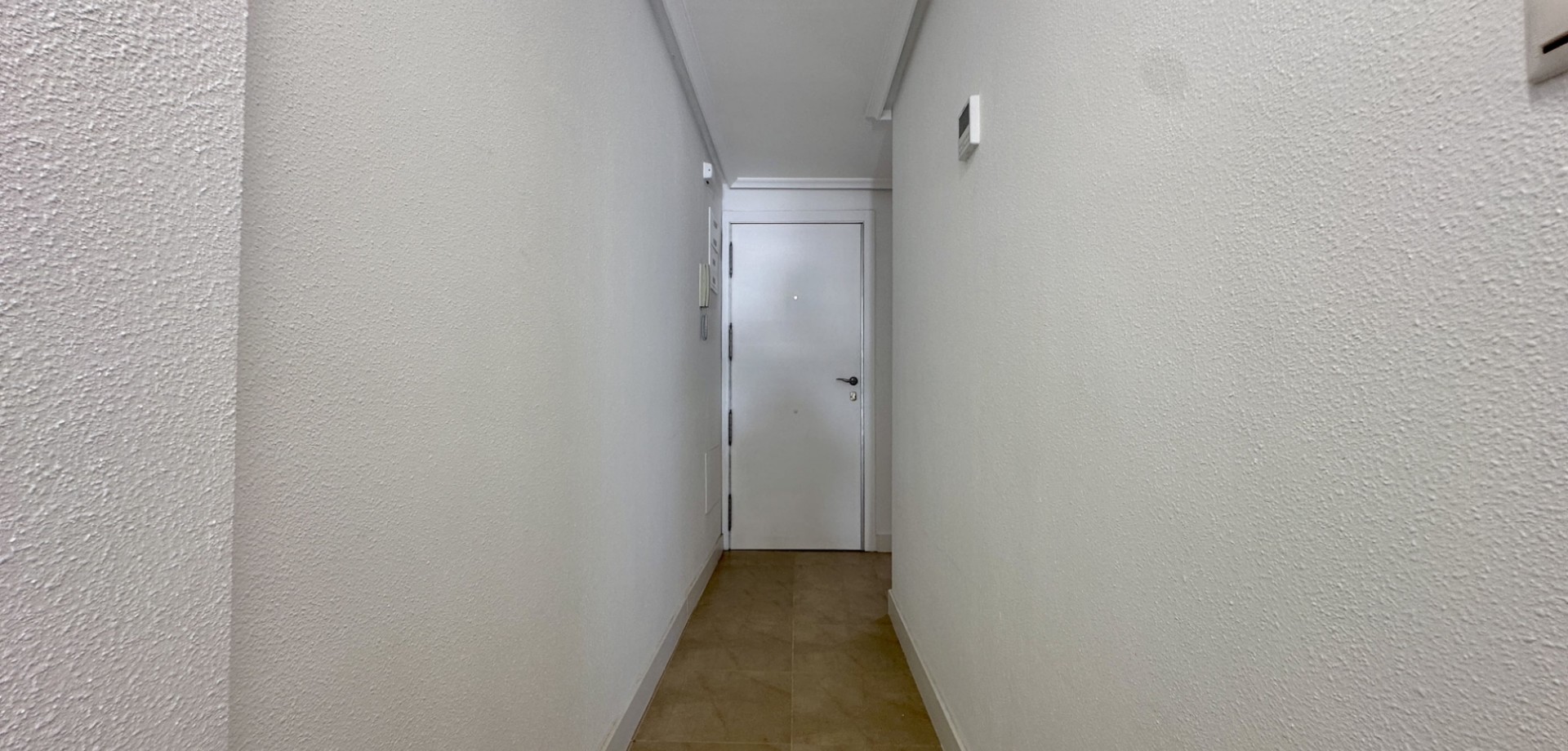 For sale - 3 Bedroom 2 Bathroom Apartment in Torrevieja - Torrevieja  - Costa Blanca (Alicante)