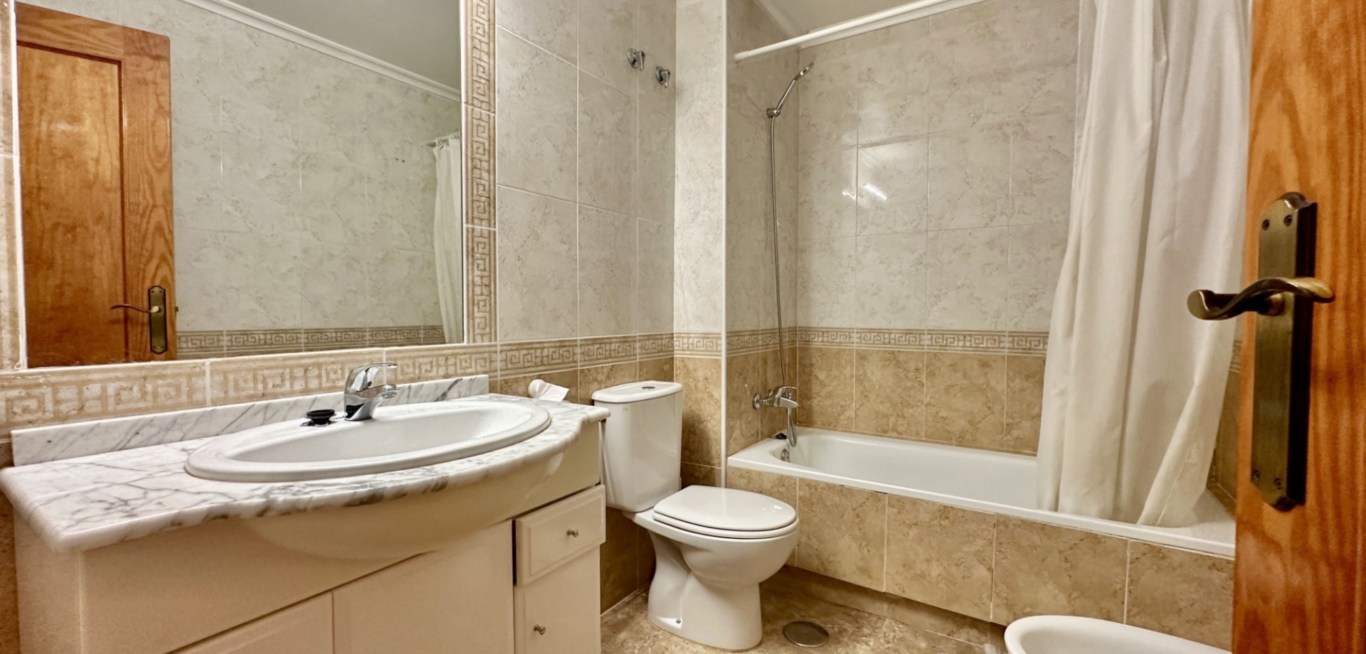 For sale - 2 Bedroom 1 Bathroom Apartment in Cabo Roig  - Cabo Roig  - Alicante