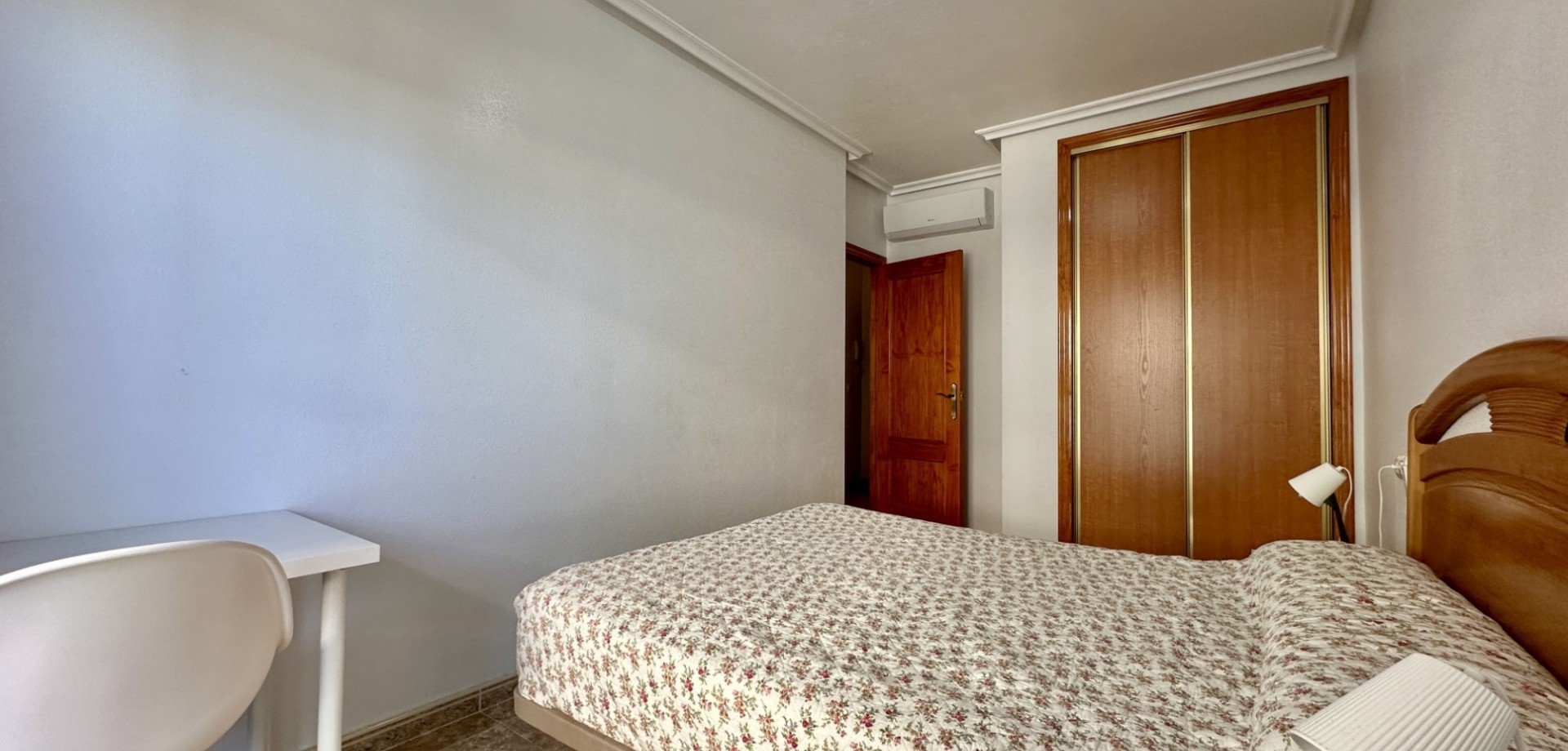 For sale - 2 Bedroom 1 Bathroom Apartment in Cabo Roig  - Cabo Roig  - Alicante