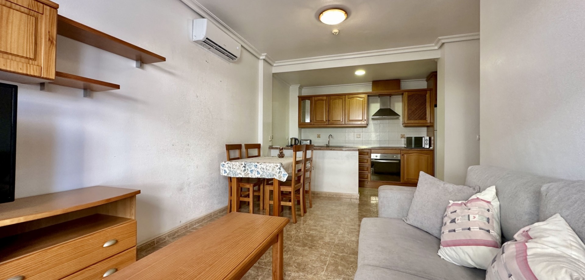 For sale - 2 Bedroom 1 Bathroom Apartment in Cabo Roig  - Cabo Roig  - Alicante