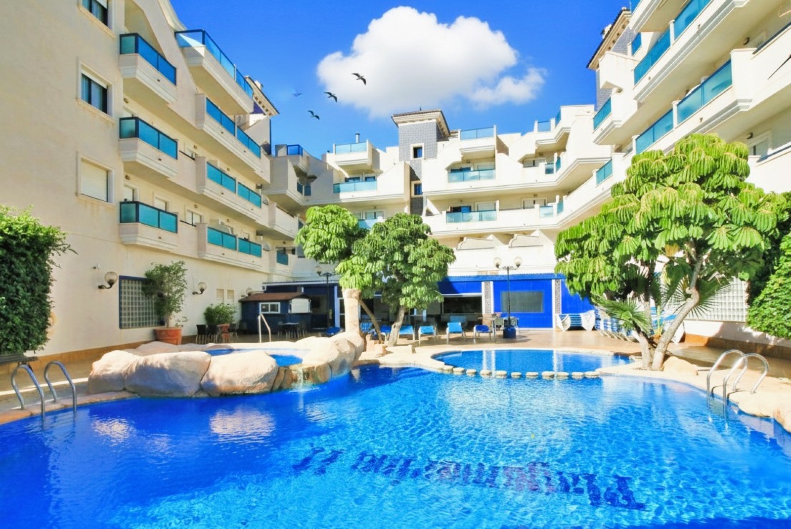 For sale - 2 Bedroom 1 Bathroom Apartment in Cabo Roig  - Cabo Roig  - Alicante