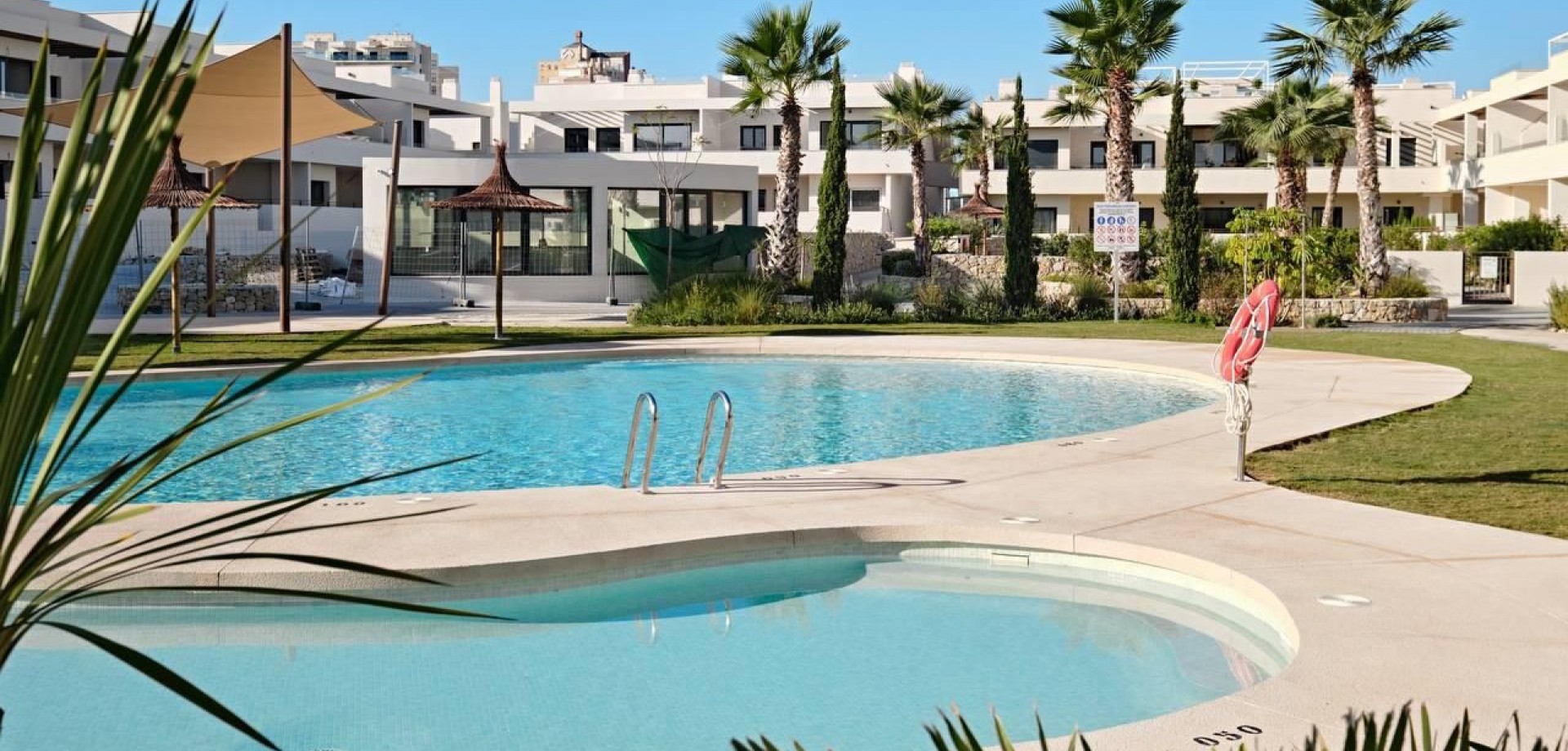 For sale - 2 Bedroom 2 Bathroom Apartment in Torrevieja - La Veleta  - Alicante