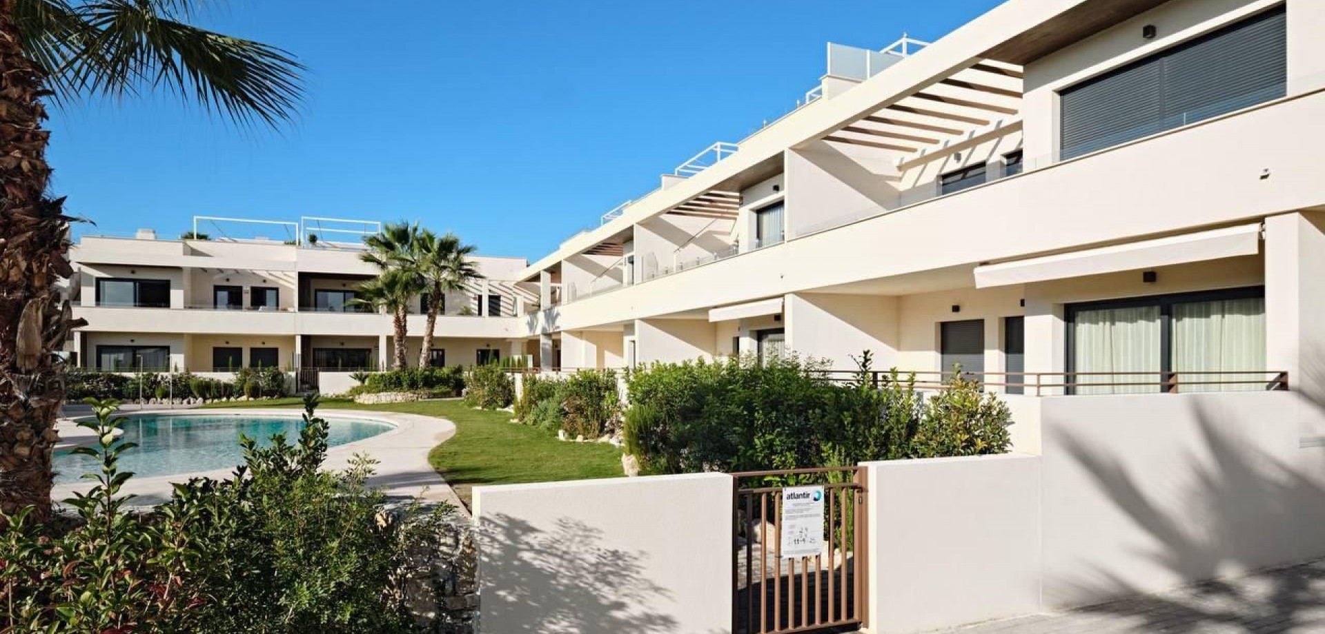 For sale - 2 Bedroom 2 Bathroom Apartment in Torrevieja - La Veleta  - Alicante