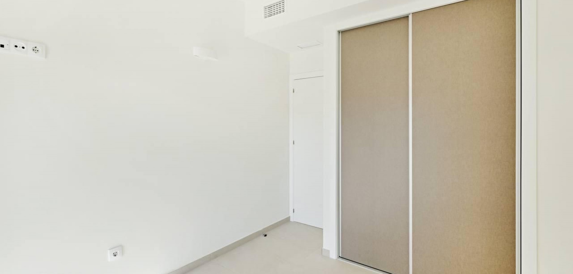 For sale - 2 Bedroom 2 Bathroom Apartment in Torrevieja - La Veleta  - Alicante