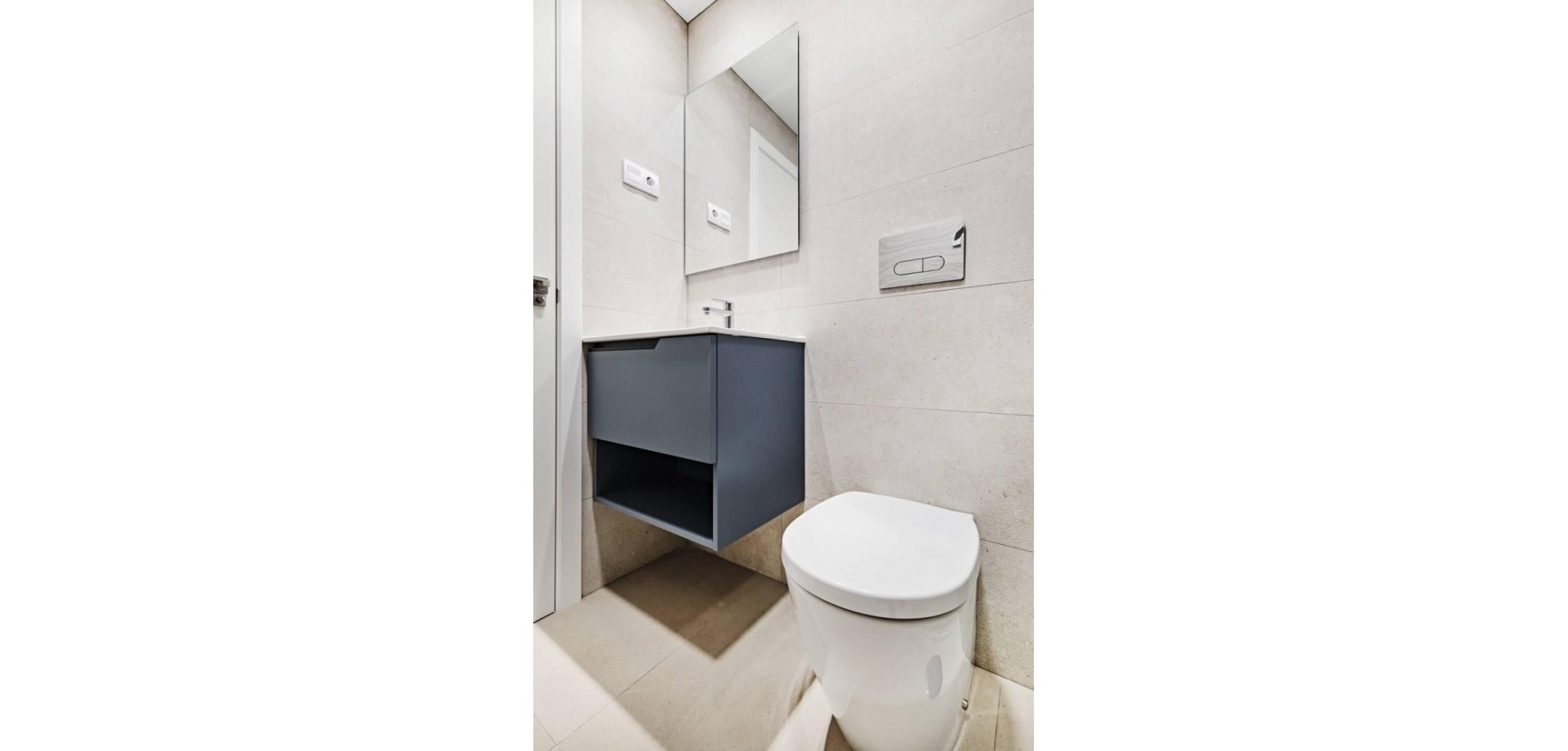 For sale - 2 Bedroom 2 Bathroom Apartment in Torrevieja - La Veleta  - Alicante