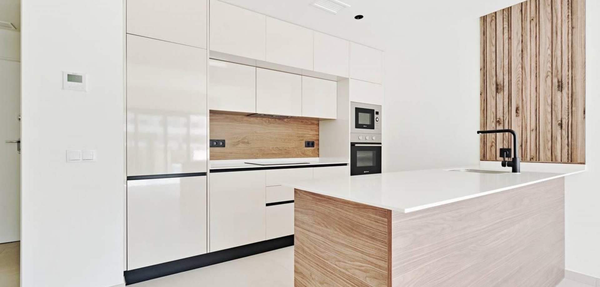 For sale - 2 Bedroom 2 Bathroom Apartment in Torrevieja - La Veleta  - Alicante