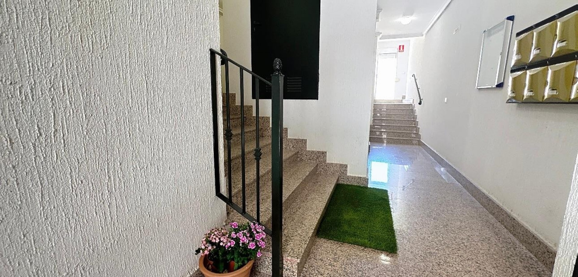 For sale - 2 Bedroom 1 Bathroom Apartment in San Pedro del Pinatar - San Pedro del Pinatar  - Murcia