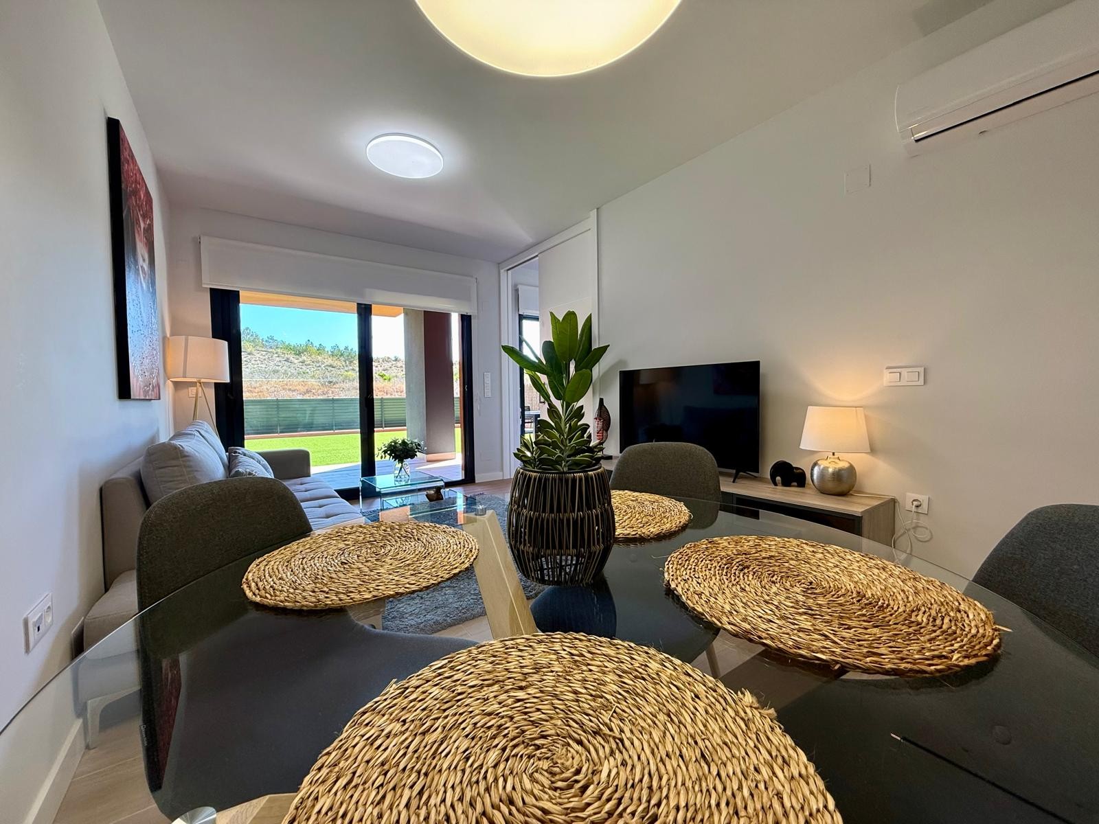 For sale - 2 Bedroom 2 Bathroom Apartment in Villamartín - Villamartin  - Alicante