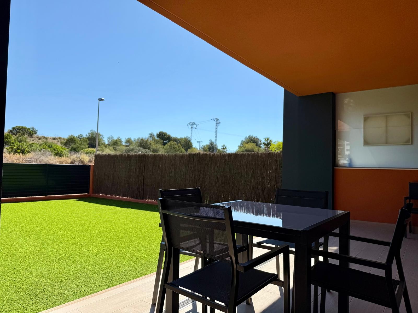 For sale - 2 Bedroom 2 Bathroom Apartment in Villamartín - Villamartin  - Alicante