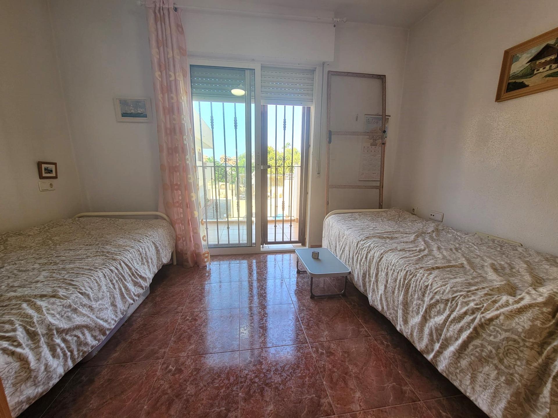 For sale - 3 Bedroom 3 Bathroom Town House in Playa Flamenca - Playa Flamenca  - Alicante