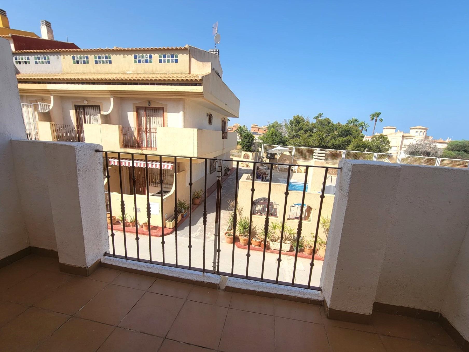 For sale - 3 Bedroom 3 Bathroom Town House in Playa Flamenca - Playa Flamenca  - Alicante