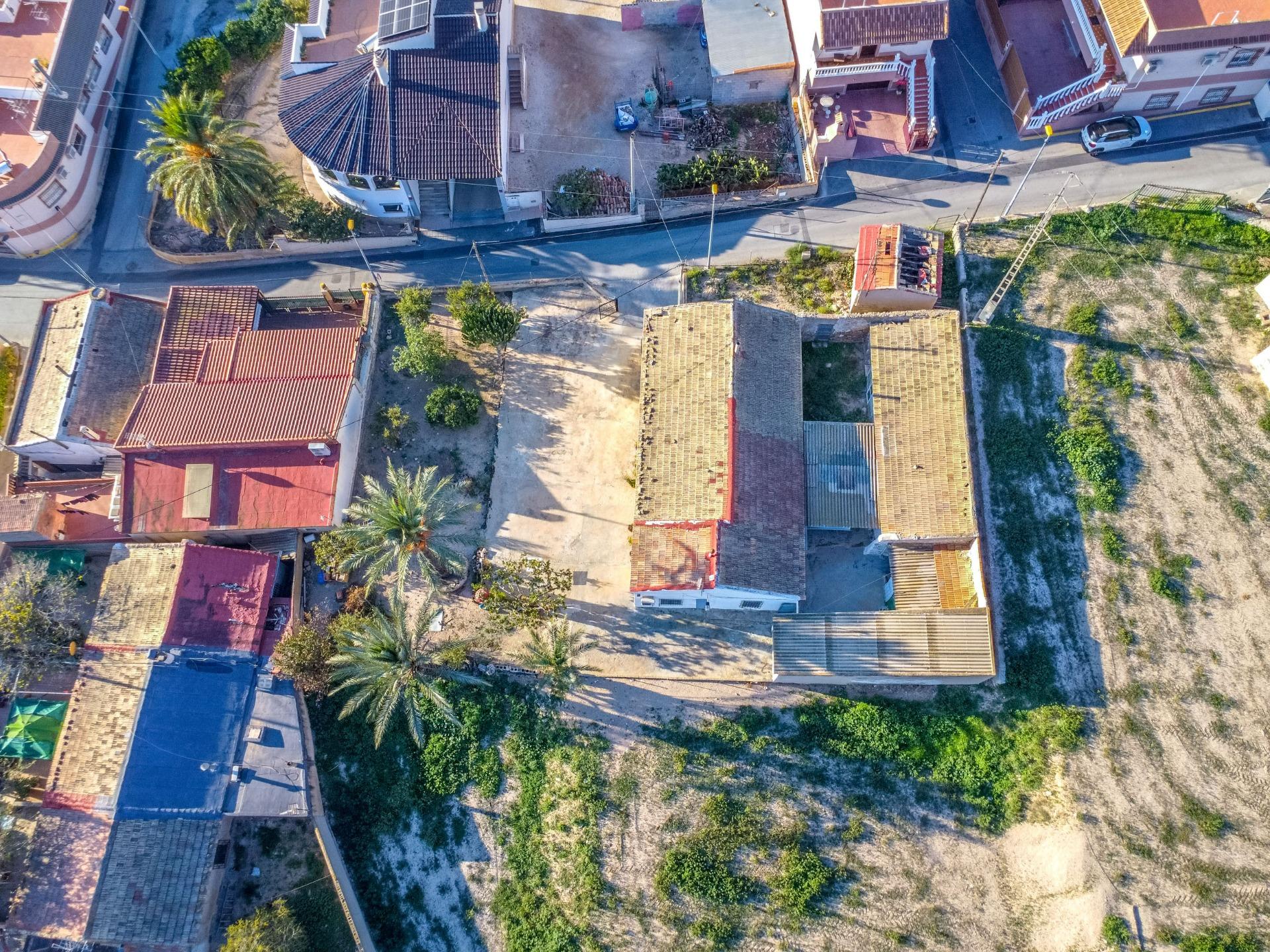 For sale - 4 Bedroom 2 Bathroom Finca in Orihuela - Raiguero De Bonanza  - Alicante