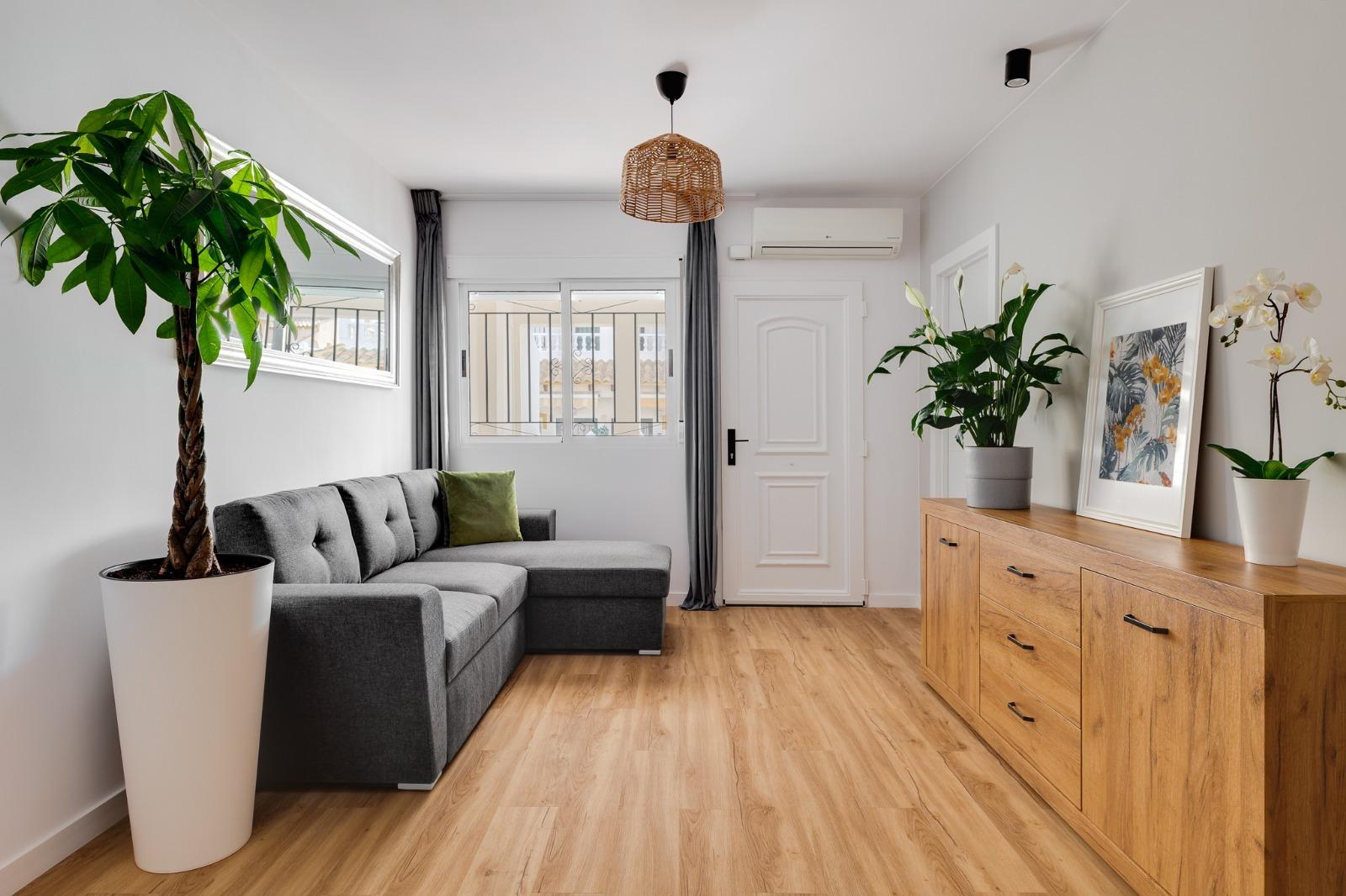 For sale - 3 Bedroom 2 Bathroom Town House in Orihuela Costa - Los Balcones  - Alicante