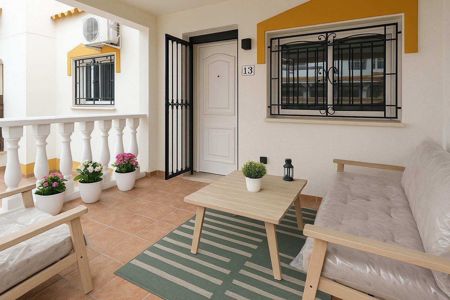 For sale - 3 Bedroom 2 Bathroom Town House in Orihuela Costa - Los Balcones  - Alicante