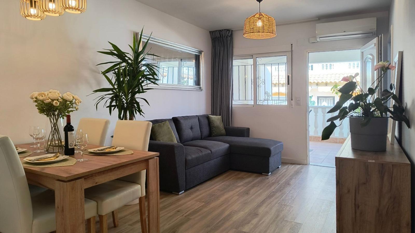 For sale - 3 Bedroom 2 Bathroom Town House in Orihuela Costa - Los Balcones  - Alicante
