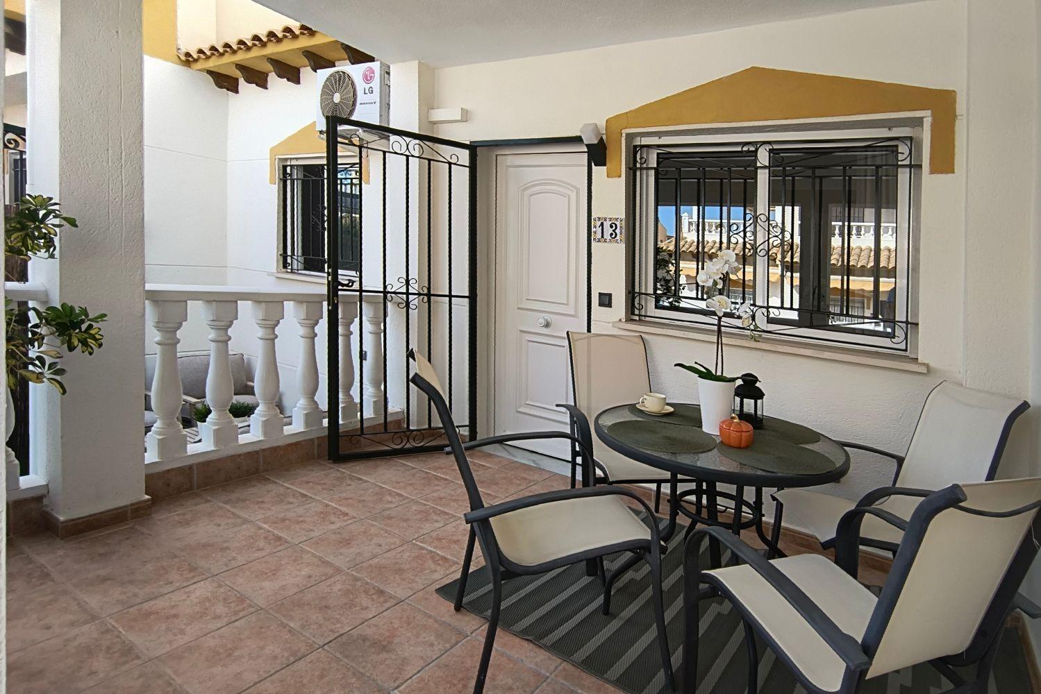 For sale - 3 Bedroom 2 Bathroom Town House in Orihuela Costa - Los Balcones  - Alicante