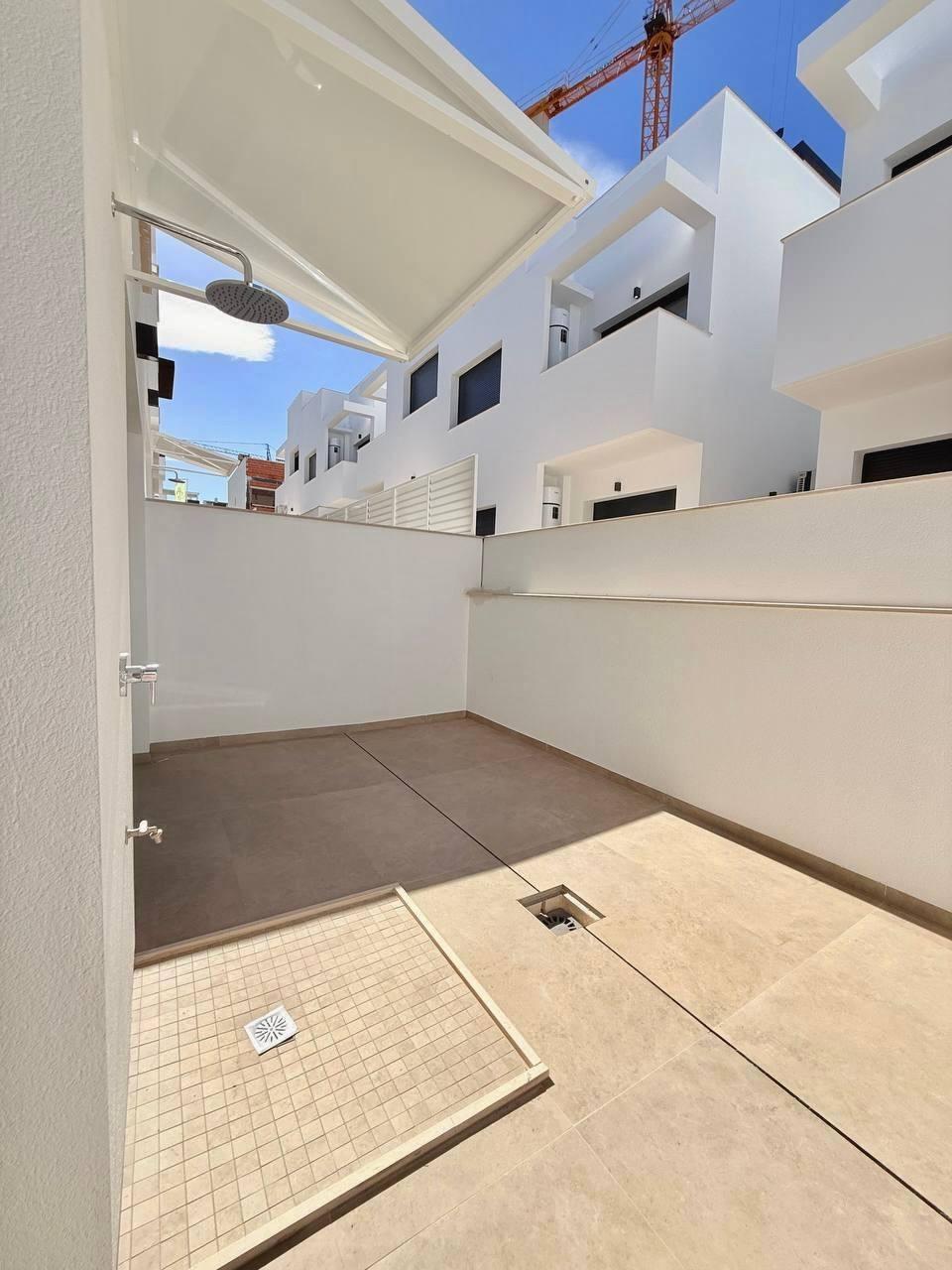 For sale - 2 Bedroom 2 Bathroom Apartment in Orihuela - Urbanización Perla Del Mar  - Alicante