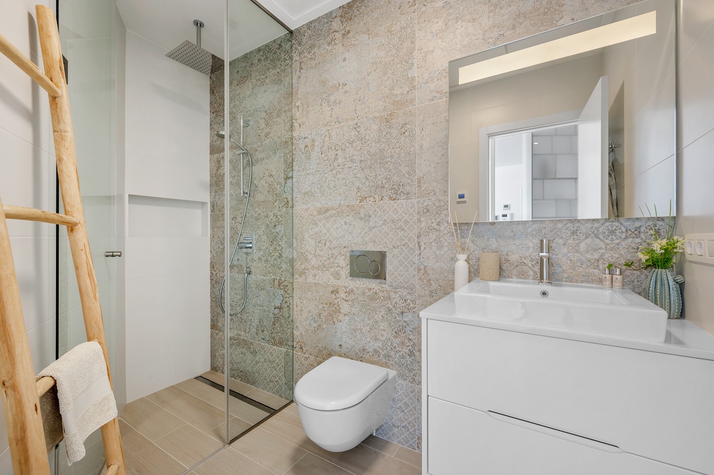 For sale - 2 Bedroom 2 Bathroom Apartment in Orihuela - Inland  - Alicante