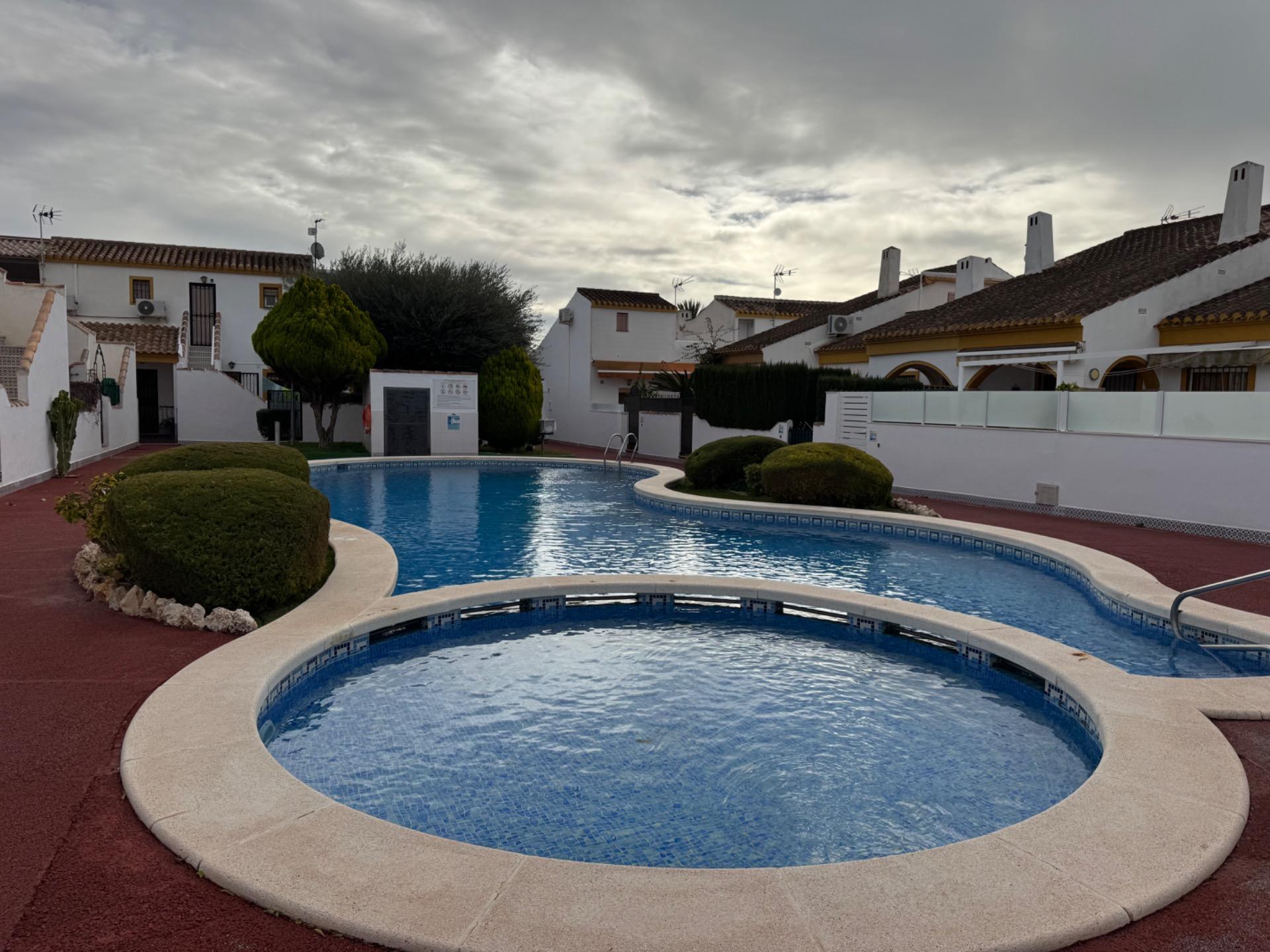 For sale - 3 Bedroom 2 Bathroom Town House in Pilar de La Horadada - Torre de la Horadada  - Alicante