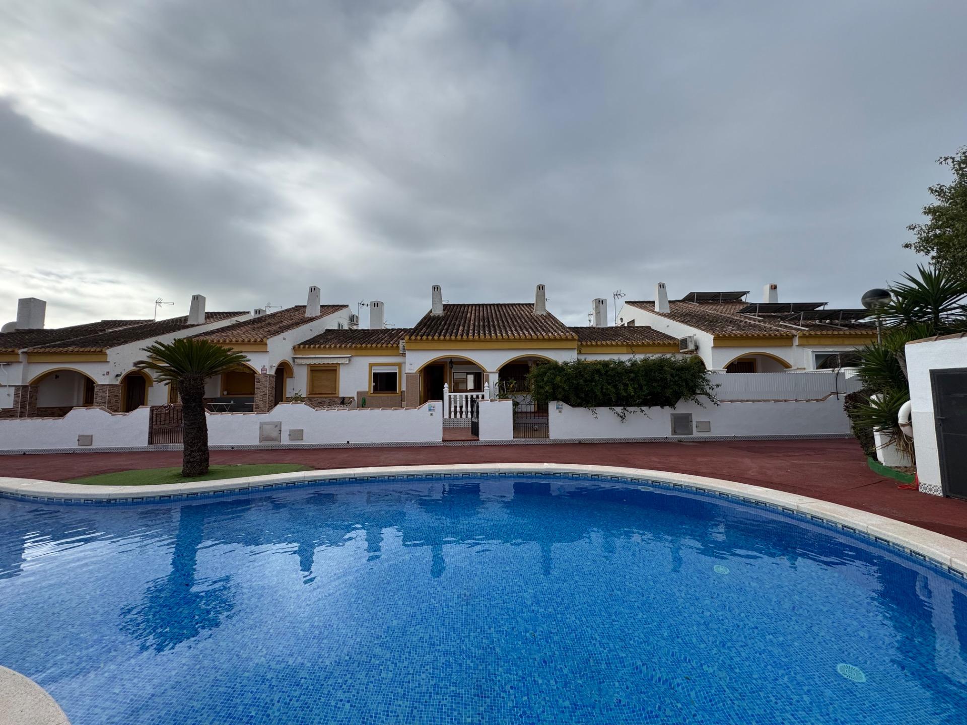 For sale - 3 Bedroom 2 Bathroom Town House in Pilar de La Horadada - Torre de la Horadada  - Alicante
