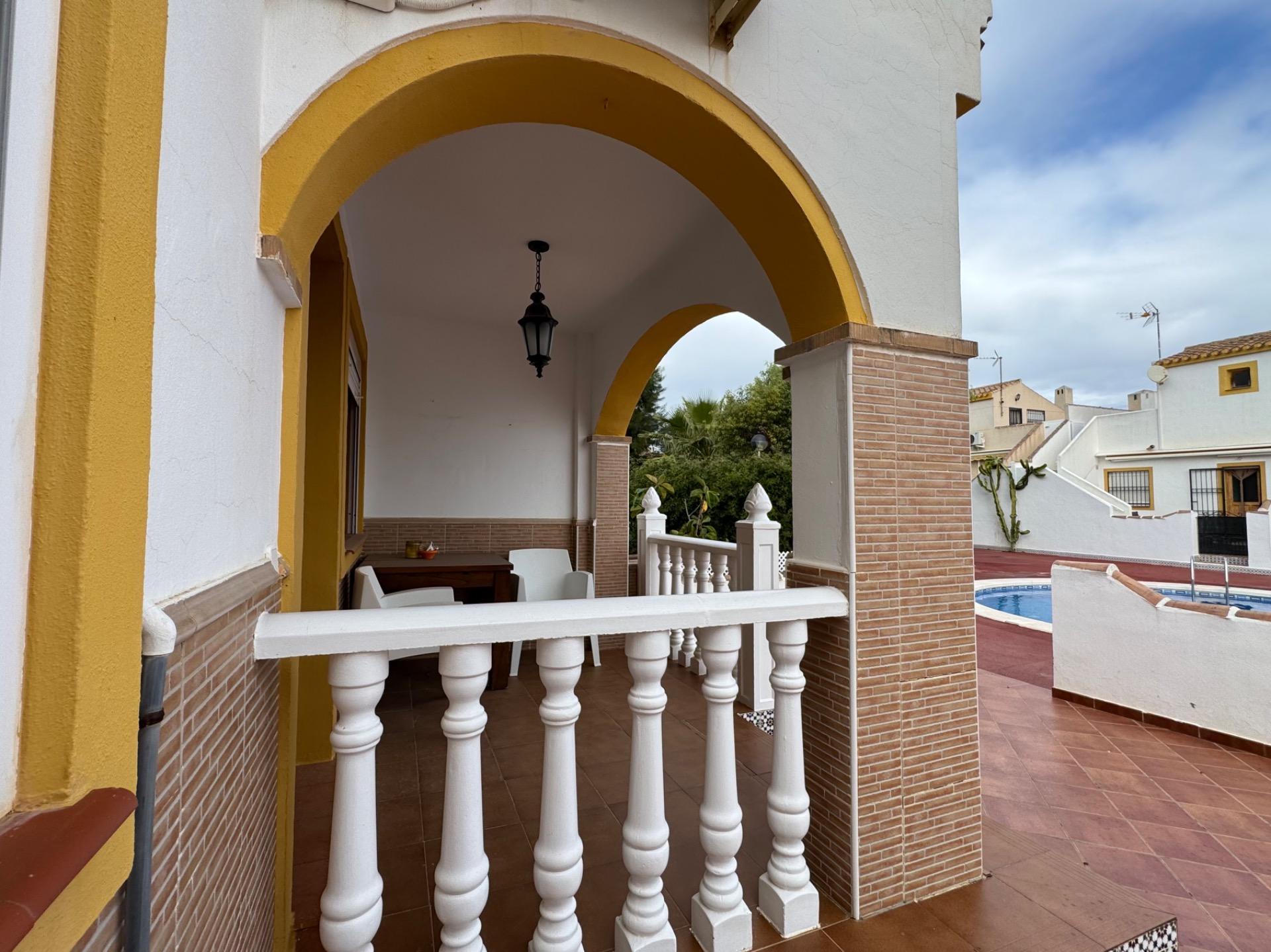 For sale - 3 Bedroom 2 Bathroom Town House in Pilar de La Horadada - Torre de la Horadada  - Alicante