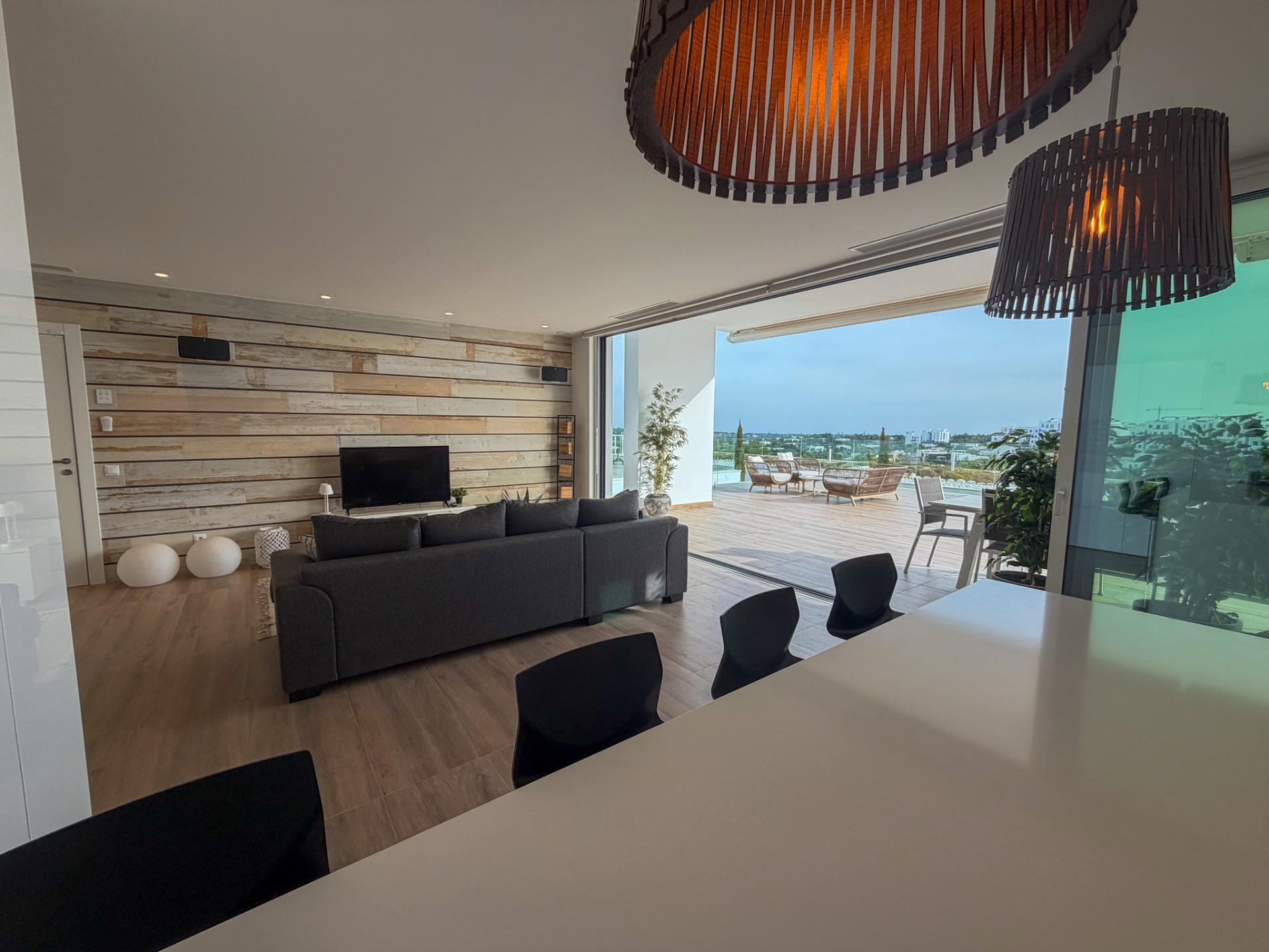 For sale - 3 Bedroom 2 Bathroom Apartment in Orihuela - Las Colinas Golf  - Alicante