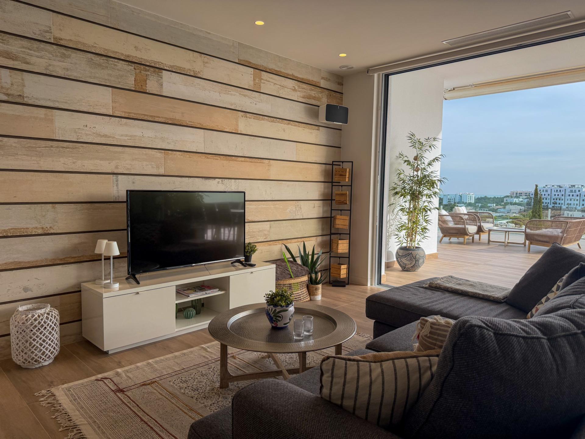 For sale - 3 Bedroom 2 Bathroom Apartment in Orihuela - Las Colinas Golf  - Alicante