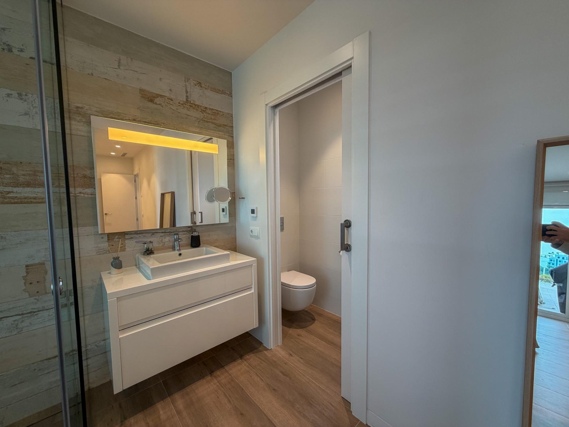 For sale - 3 Bedroom 2 Bathroom Apartment in Orihuela - Las Colinas Golf  - Alicante