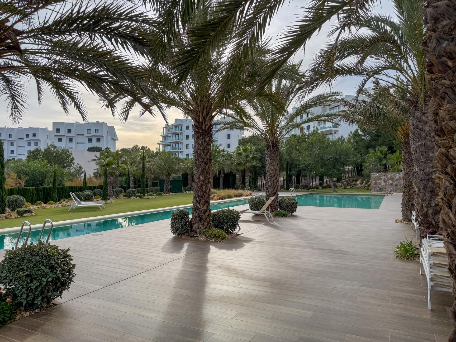 For sale - 3 Bedroom 2 Bathroom Apartment in Orihuela - Las Colinas Golf  - Alicante