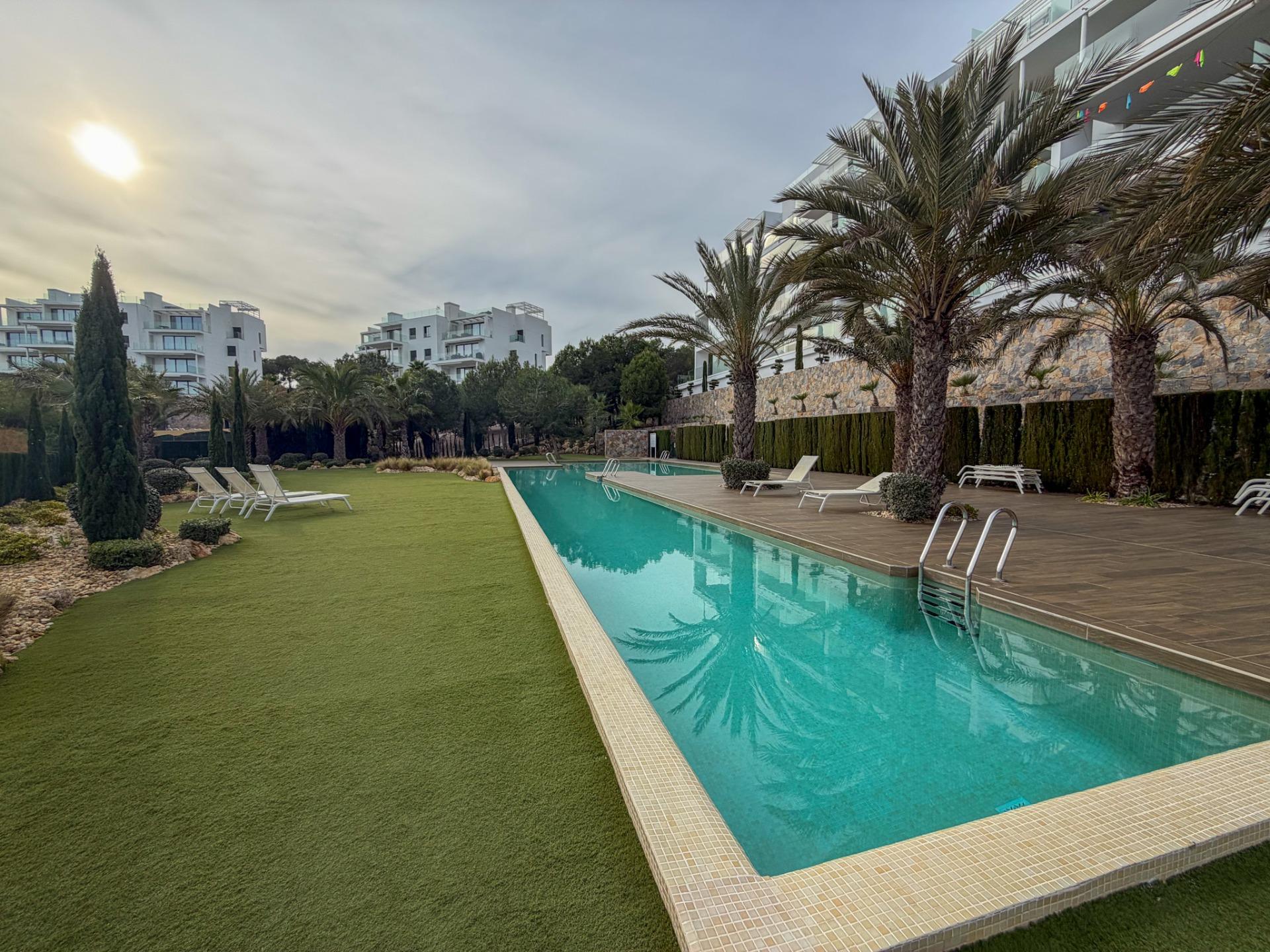 For sale - 3 Bedroom 2 Bathroom Apartment in Orihuela - Las Colinas Golf  - Alicante