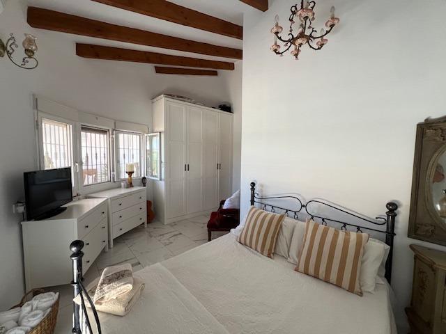 For sale - 3 Bedroom 4 Bathroom Villa in Dolores - Comunidad Valenciana  - Alicante