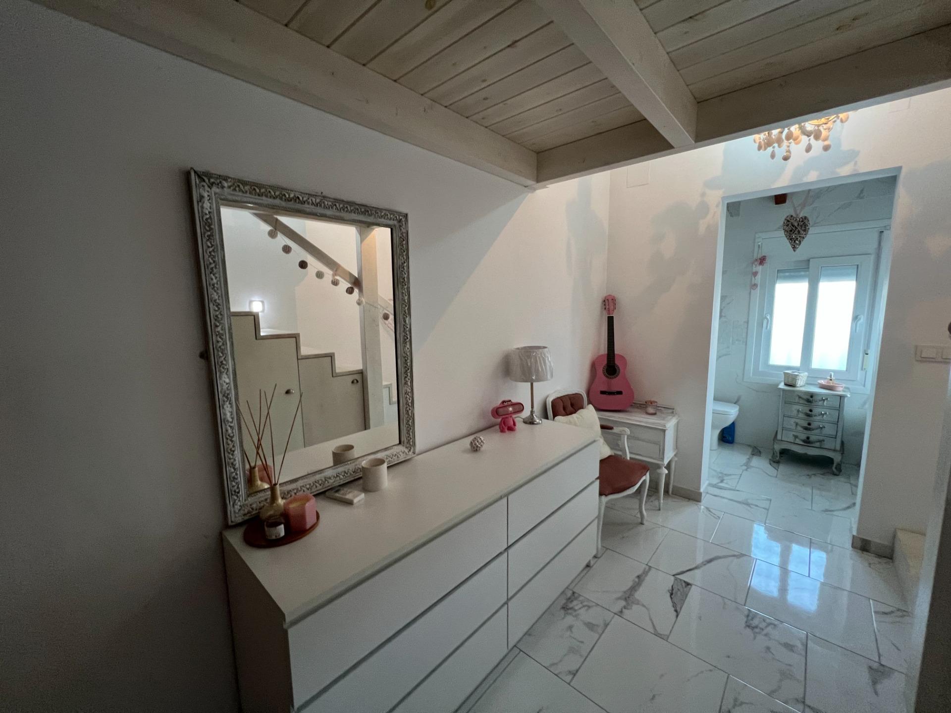 For sale - 3 Bedroom 4 Bathroom Villa in Dolores - Comunidad Valenciana  - Alicante