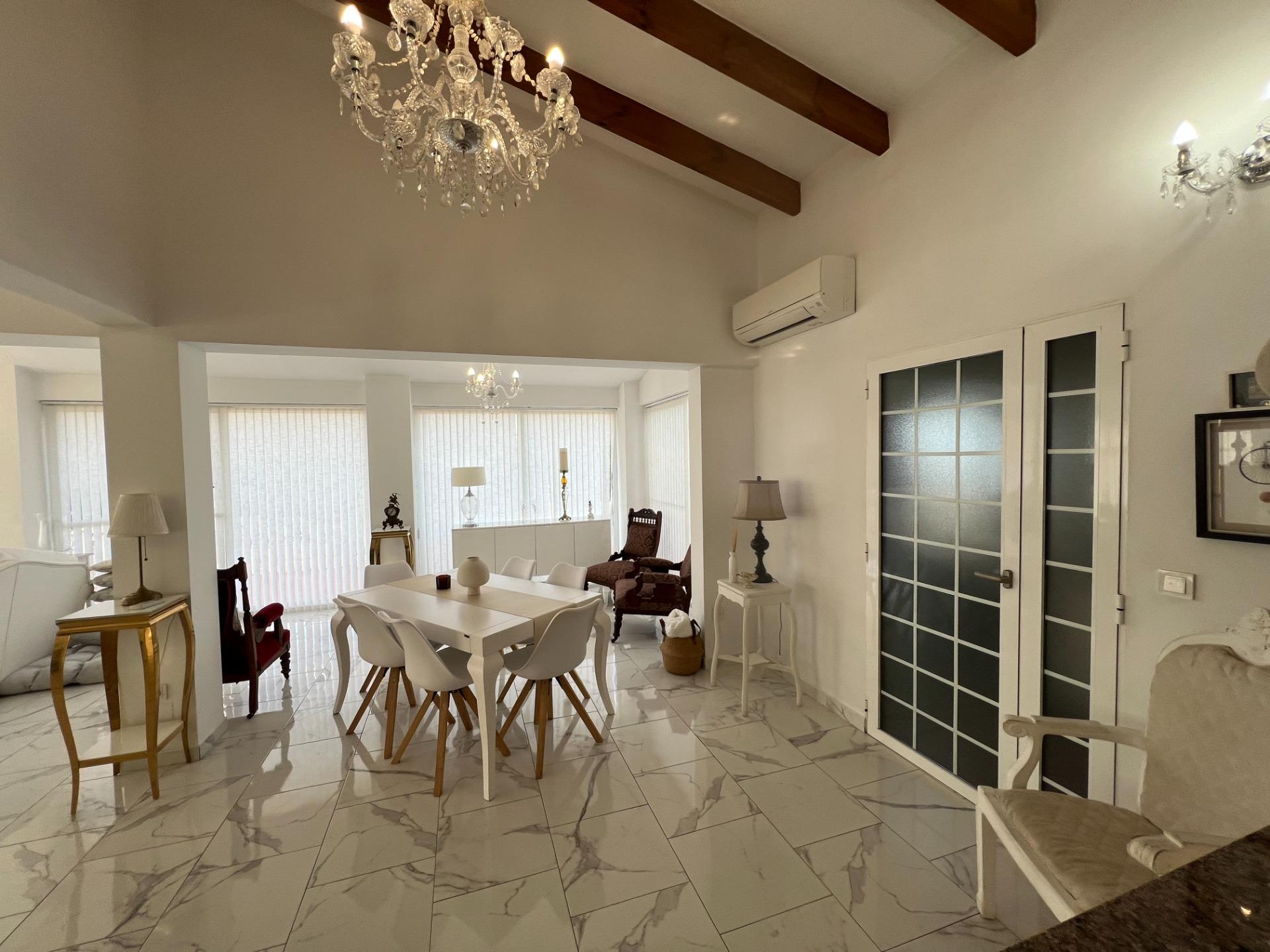 For sale - 3 Bedroom 4 Bathroom Villa in Dolores - Comunidad Valenciana  - Alicante