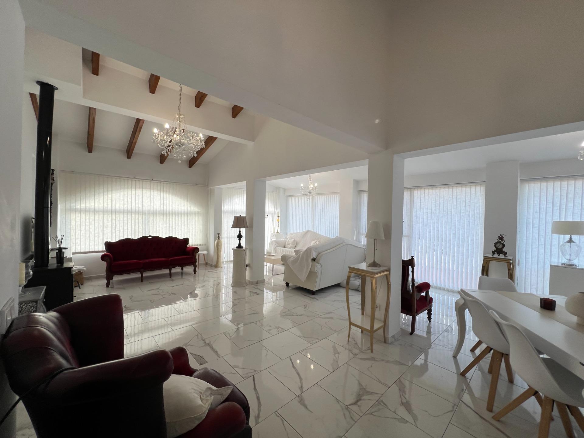 For sale - 3 Bedroom 4 Bathroom Villa in Dolores - Comunidad Valenciana  - Alicante