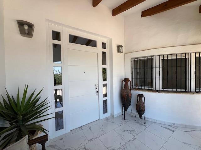 For sale - 3 Bedroom 4 Bathroom Villa in Dolores - Comunidad Valenciana  - Alicante