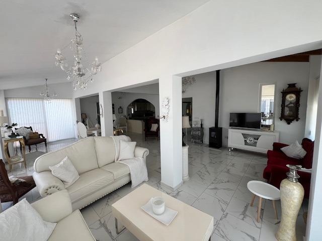 For sale - 3 Bedroom 4 Bathroom Villa in Dolores - Comunidad Valenciana  - Alicante