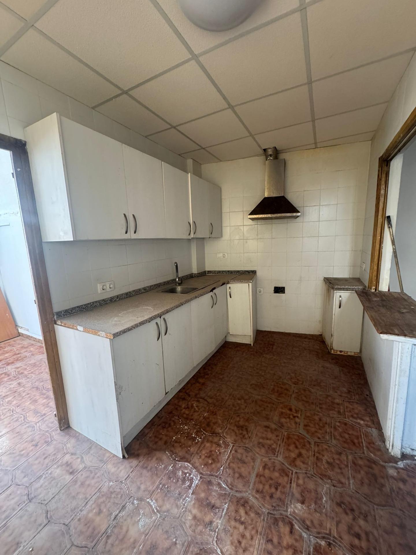 For sale - 5 Bedroom 2 Bathroom Apartment in Guardamar del Segura - Guardamar Del Segura  - Alicante